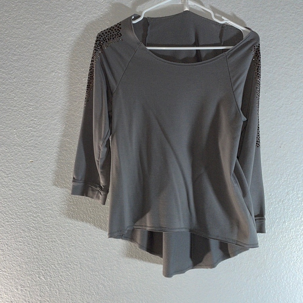 ✨LAST CHANCE ✨Mid Sleeve Top